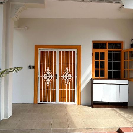 Myroom Georgetown, Off Jalan Burma, Gurney Drive 외부 사진