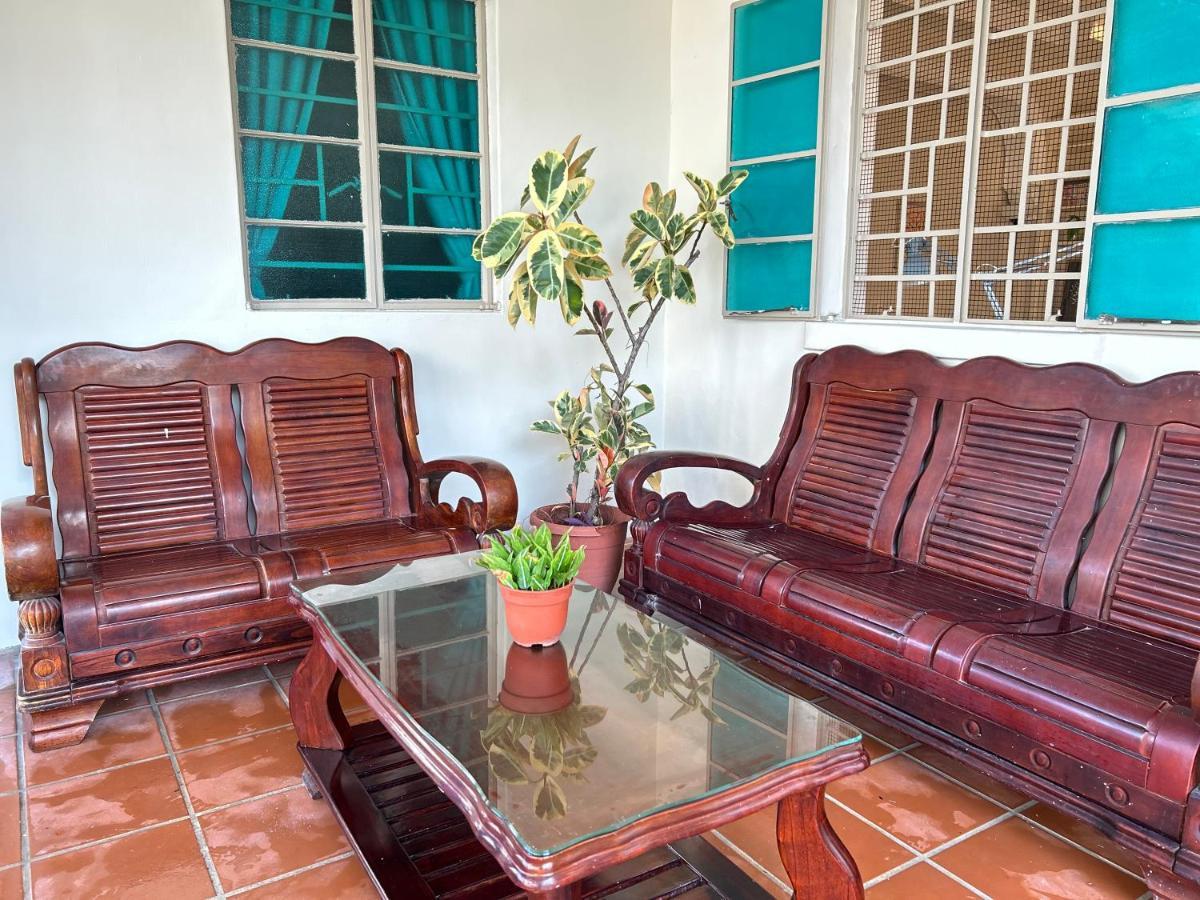 Myroom Georgetown, Off Jalan Burma, Gurney Drive 외부 사진