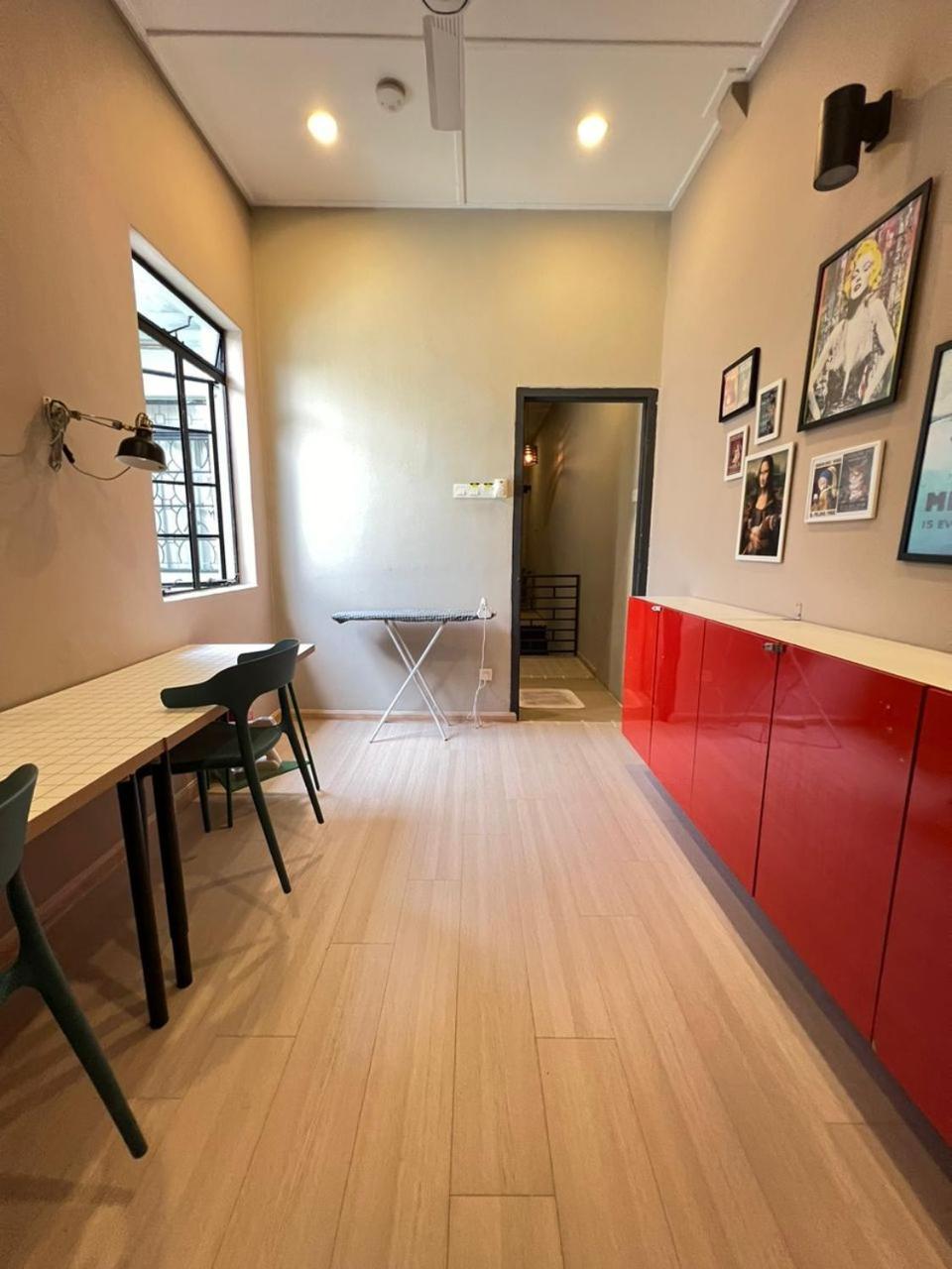 Myroom Georgetown, Off Jalan Burma, Gurney Drive 외부 사진